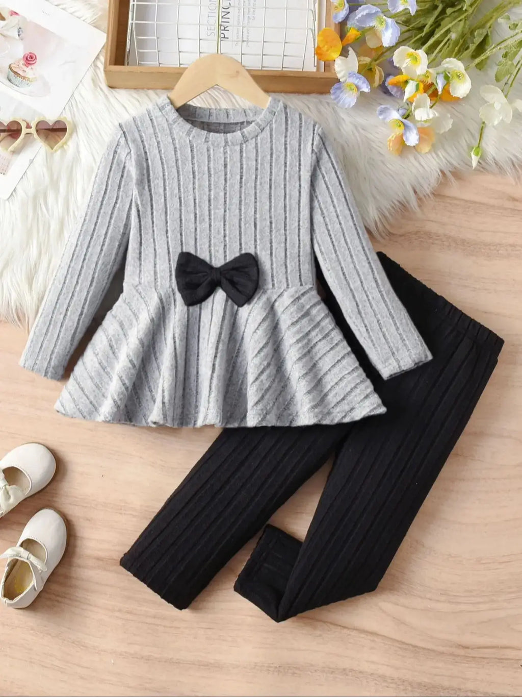 Girls' Long-Sleeved Bow Outfit